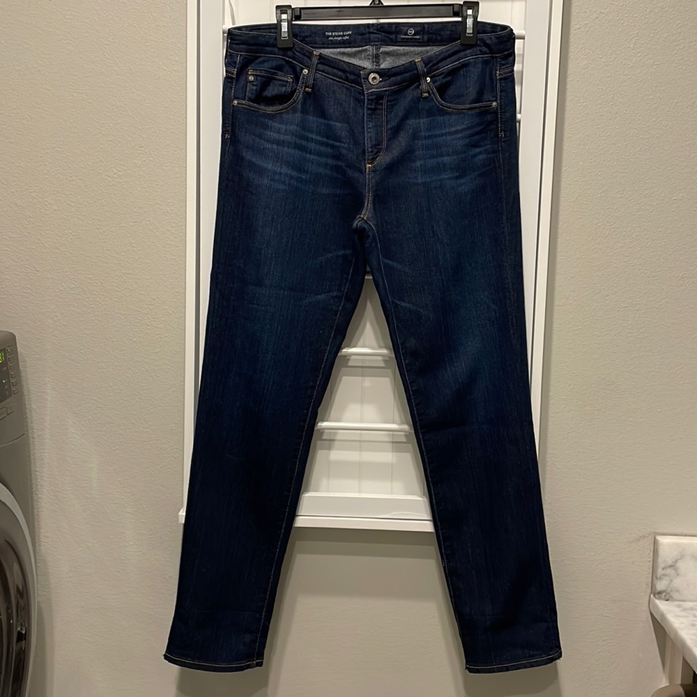 AG Woman Adriano Goldschmed Stevie Cuff jean size 32. EUC. 29.5” inseam unrolled